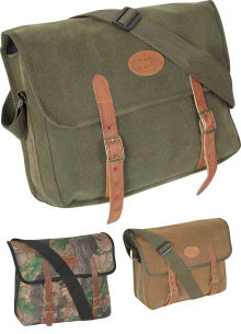 Dog bag with leather fastenings in a choice of Green Duotex, Brown Duotex or English Oak Camo.Height 20cm-Width 39cm-Depth 10cm-Strap 128cm long max-